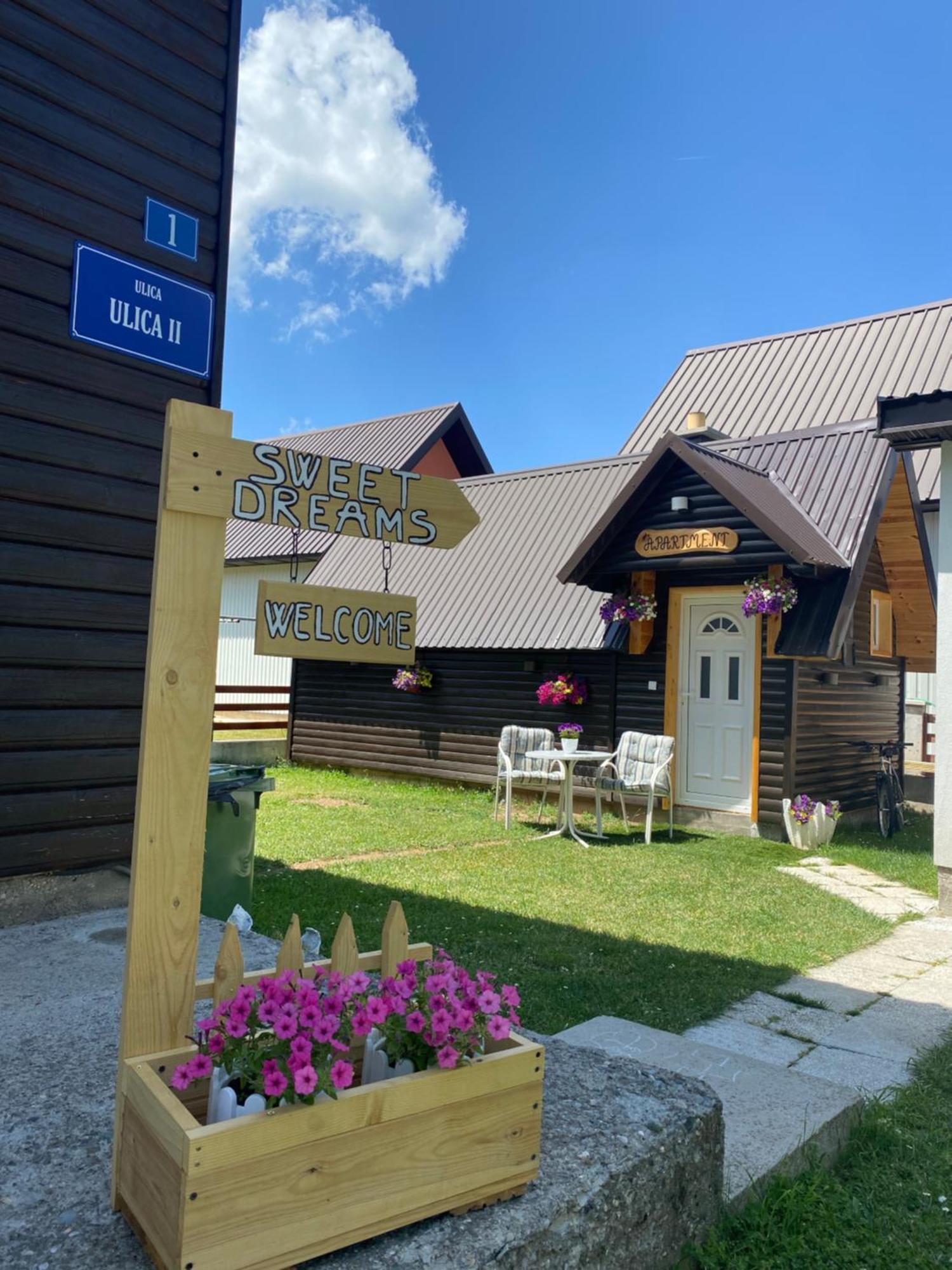 Apartment & Rooms Sweet Dreams Zabljak  Exterior photo