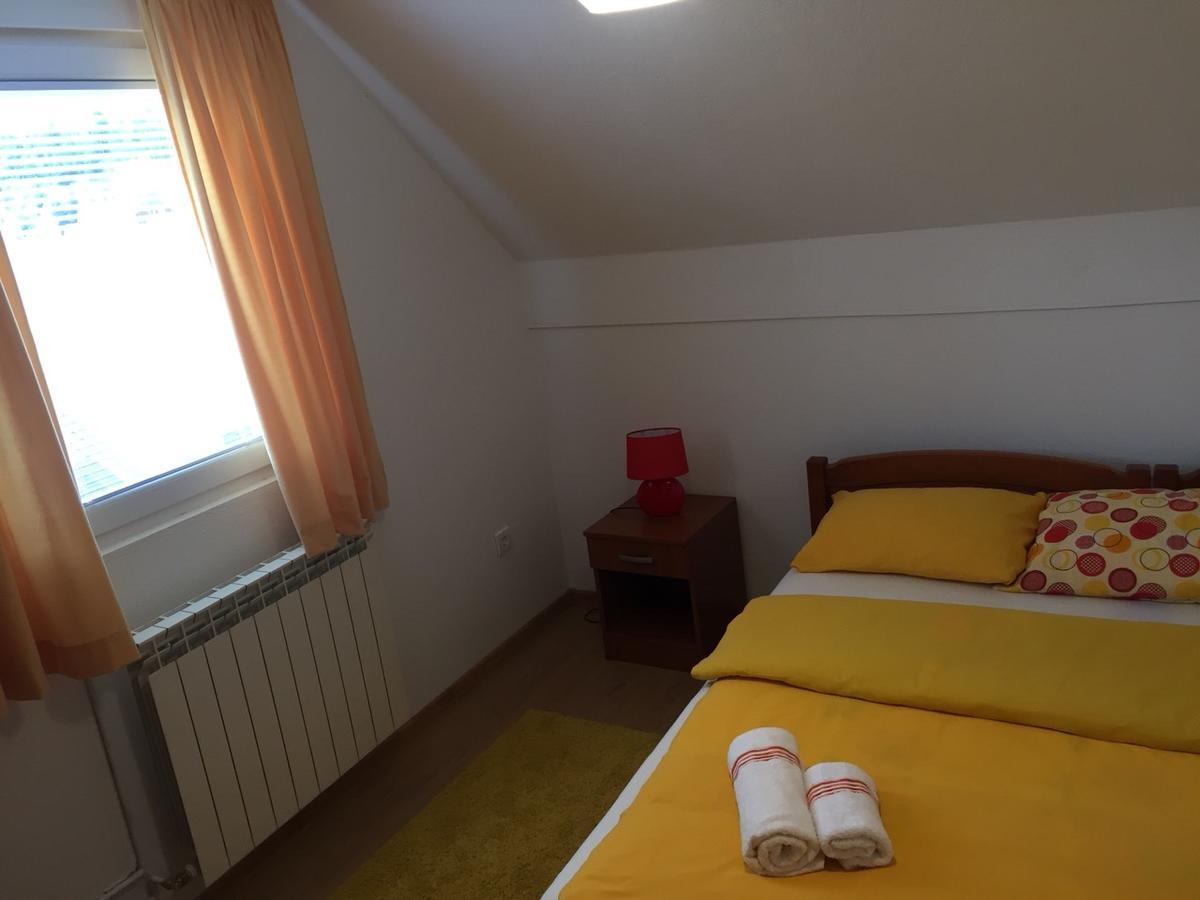 Apartment & Rooms Sweet Dreams Zabljak  Exterior photo